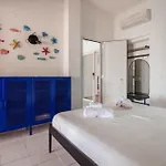 Guesthost - With Private Garden, Parking & Shared Pool! * Abbiadori